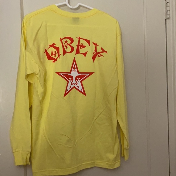 NWOT obey yellow long sleeve size: M - Picture 6 of 8